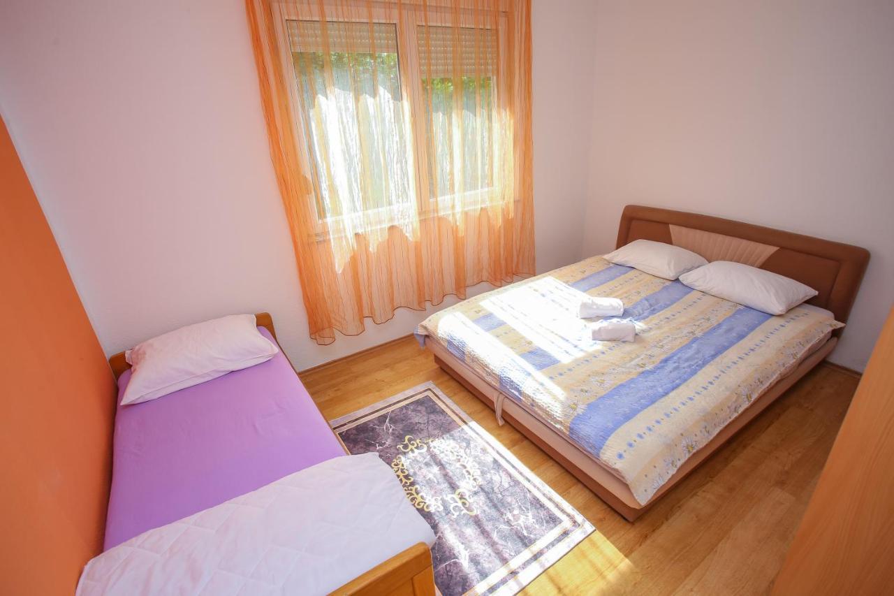 Apartment Hercegovina 2 Mostar Bagian luar foto